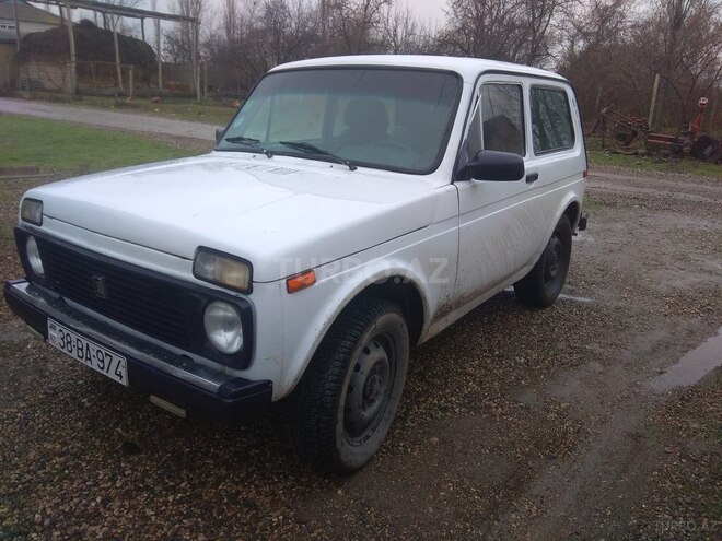 LADA (VAZ) Niva 1987, 780,000 km - 1.7 l - Qusar