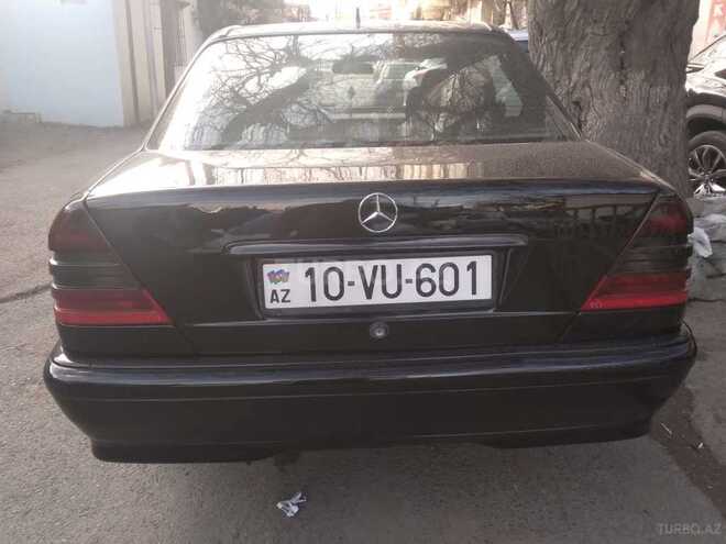 Mercedes C 240 1998, 215,000 km - 2.4 l - Bakı