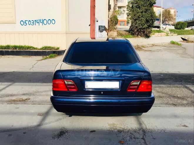 Mercedes E 200 1998, 256,000 km - 2.0 л - Bakı