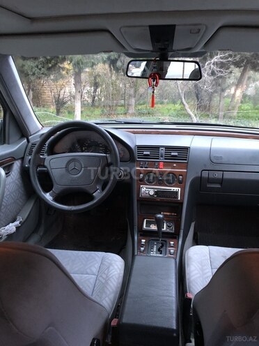 Mercedes C 180 1993, 235,600 km - 1.8 l - Bakı