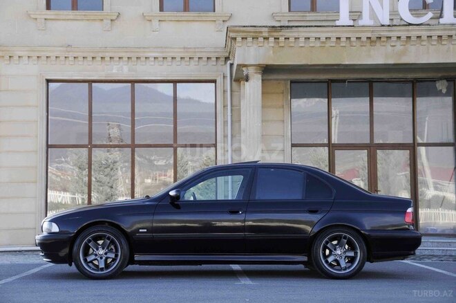 BMW 525 2001, 264,000 km - 2.5 l - İsmayıllı