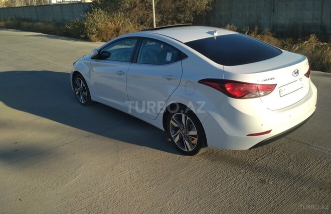 Hyundai Elantra 2015, 61,170 km - 1.8 л - Bakı