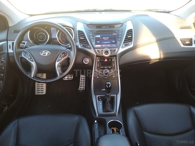 Hyundai Elantra 2015, 61,170 km - 1.8 л - Bakı