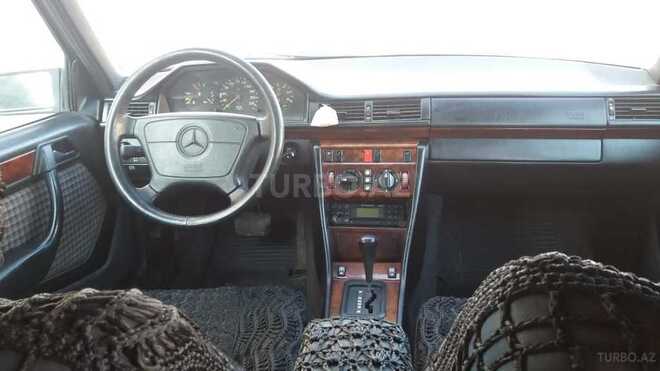Mercedes E 300 1994, 494,875 km - 3.0 l - Bakı