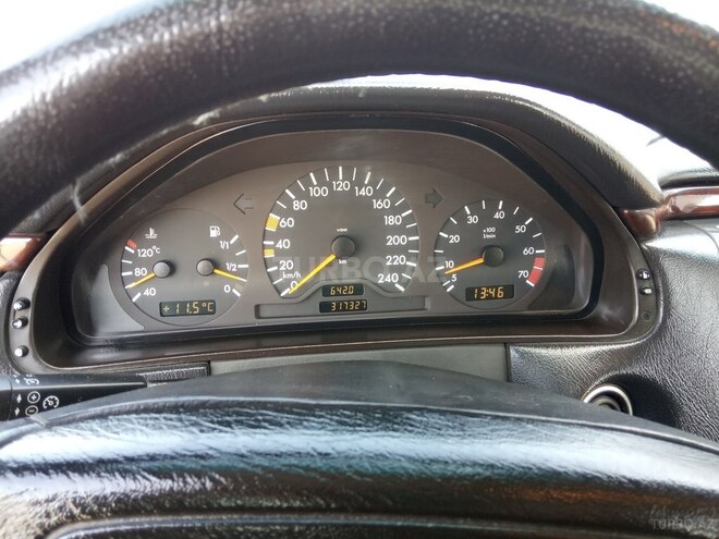 Mercedes E 230 1997, 317,327 km - 2.3 l - Mingəçevir