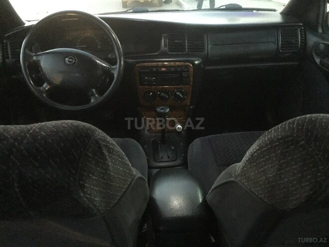 Opel Vectra 1996, 312,000 km - 2.0 л - Bakı