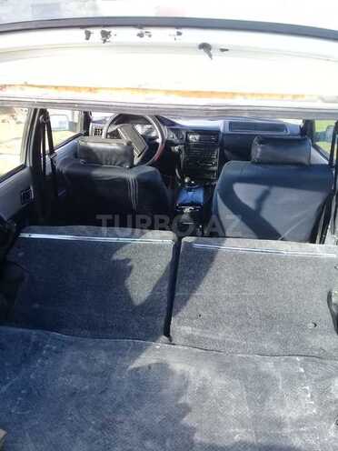 IJ 2126 Oda 2002, 160,000 km - 1.6 l - Bakı