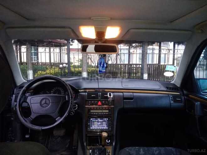 Mercedes E 280 1998, 329,040 km - 2.8 l - Xaçmaz