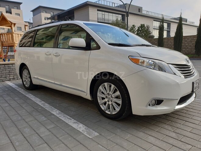 Toyota Sienna 2011, 148,000 km - 3.5 l - Bakı