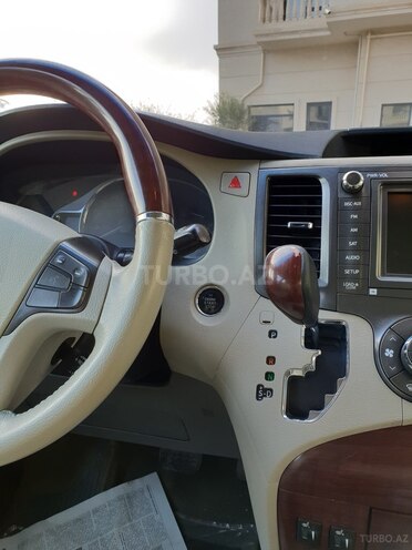 Toyota Sienna 2011, 148,000 km - 3.5 l - Bakı