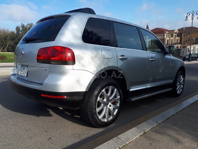 Volkswagen Touareg 2004, 182,400 km - 3.2 l - Bakı
