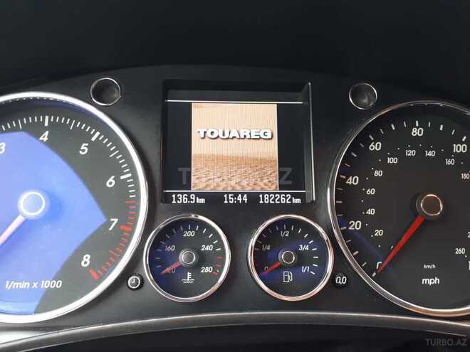 Volkswagen Touareg 2004, 182,400 km - 3.2 l - Bakı