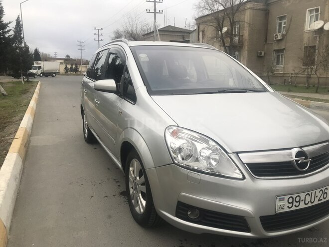 Opel Zafira 2005, 250,000 km - 2.2 л - Sumqayıt