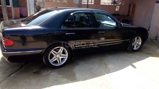 Mercedes E 240 2001, 247,000 km - 2.4 l - Bakı