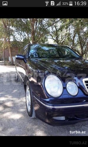 Mercedes E 270 1999, 367,000 km - 2.7 l - Bakı