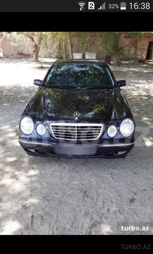 Mercedes E 270 1999, 367,000 km - 2.7 l - Bakı