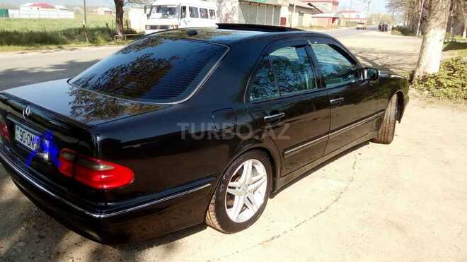 Mercedes E 240 2001, 247,000 km - 2.4 l - Bakı