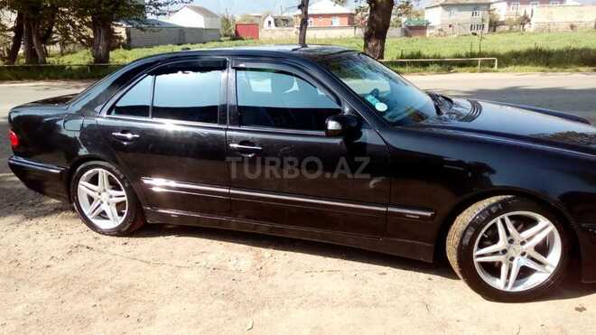 Mercedes E 240 2001, 247,000 km - 2.4 l - Bakı