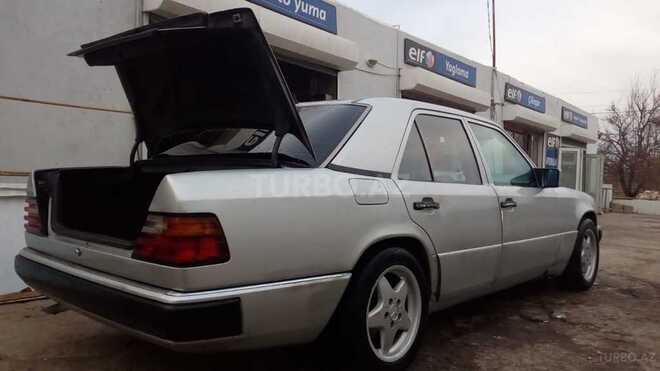 Mercedes E 230 1989, 245,896 km - 2.3 l - Bakı