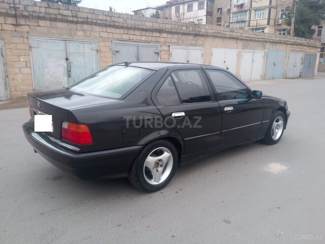 BMW 320 1993, 360,000 km - 2.0 l - Sumqayıt