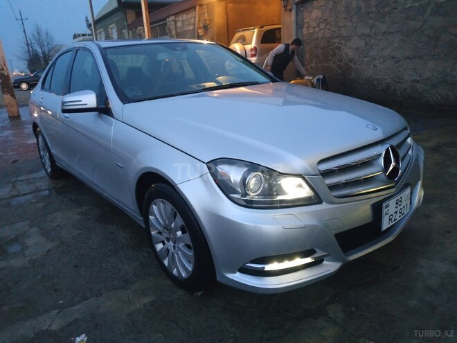 Mercedes C 220 2012, 190,000 km - 2.2 l - Bakı