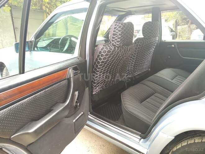 Mercedes E 230 1991, 379,000 km - 2.3 l - Bakı