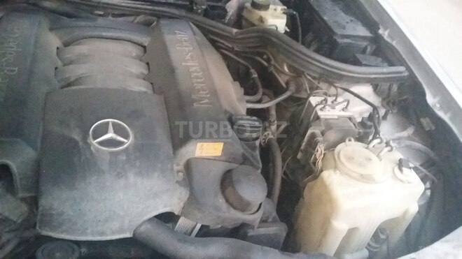 Mercedes E 240 1998, 291,300 km - 2.4 l - Şirvan