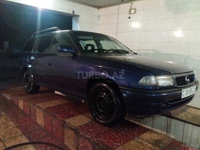 Opel Astra 1995, 401,000 km - 1.6 l - Bakı