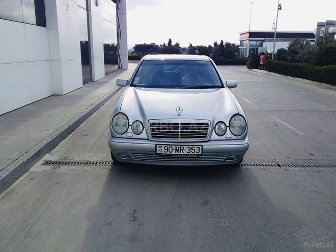 Mercedes E 320 1999, 346,000 km - 3.2 l - Bakı