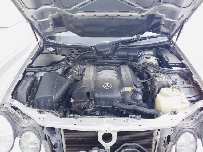 Mercedes E 320 1999, 346,000 km - 3.2 l - Bakı