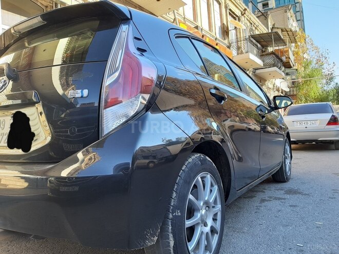 Toyota Prius 2015, 68,000 km - 1.5 л - Bakı
