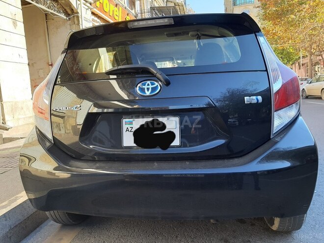 Toyota Prius 2015, 68,000 km - 1.5 л - Bakı