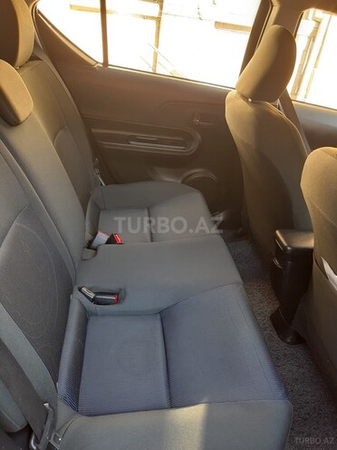 Toyota Prius 2015, 68,000 km - 1.5 л - Bakı
