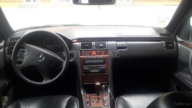 Mercedes E 240 1999, 336,000 km - 2.4 л - Bakı