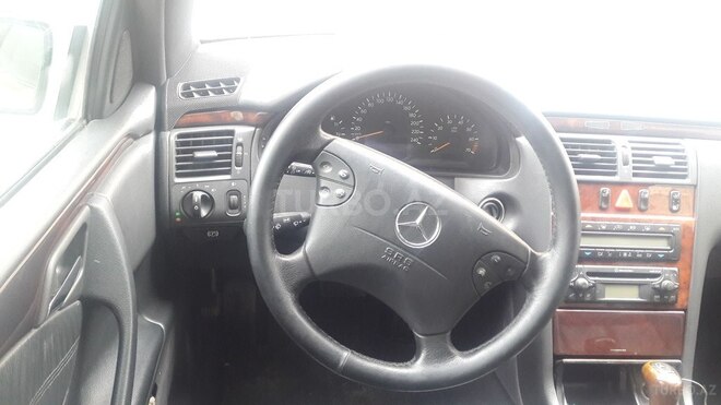 Mercedes E 240 1999, 336,000 km - 2.4 л - Bakı