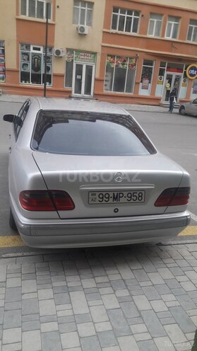 Mercedes E 240 1999, 336,000 km - 2.4 л - Bakı