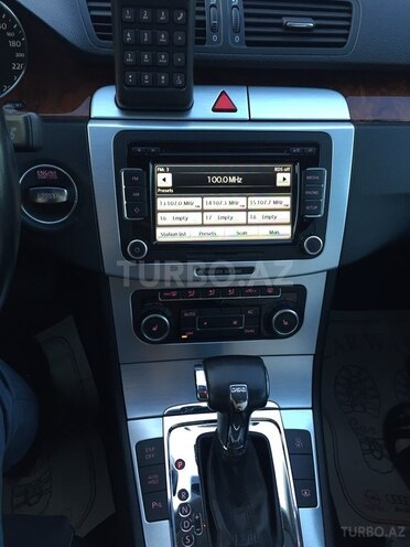 Volkswagen Passat 2010, 123,000 km - 1.8 l - Bakı