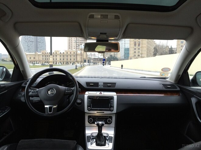 Volkswagen Passat 2010, 123,000 km - 1.8 l - Bakı