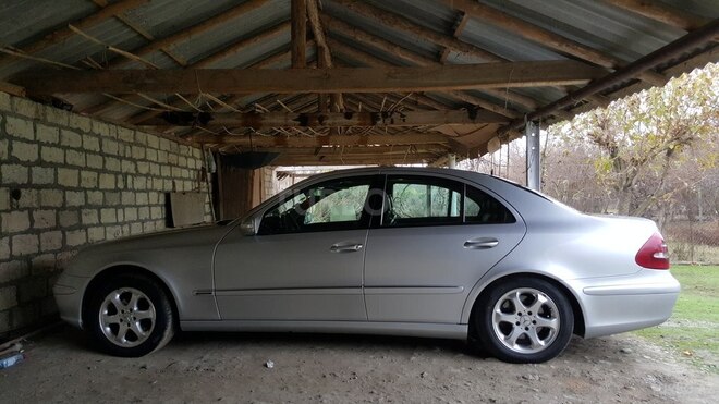 Mercedes E 220 2002, 336,000 km - 2.2 l - Ağdaş