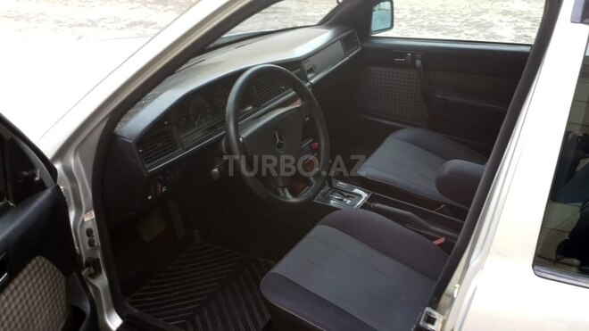 Mercedes 190 1992, 225,000 km - 2.0 l - Bakı