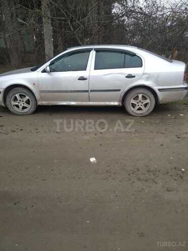 Skoda Octavia 2000, 355,555 km - 1.6 л - Saatlı
