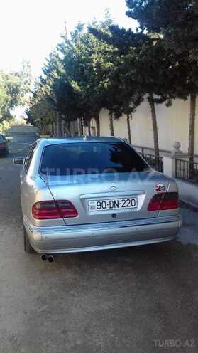 Mercedes E 240 2000, 281,000 km - 2.4 l - Bakı