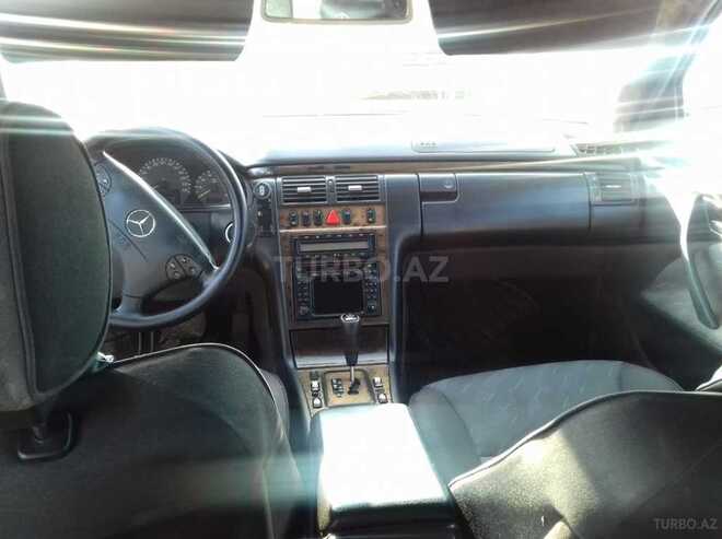 Mercedes E 240 2000, 281,000 km - 2.4 l - Bakı