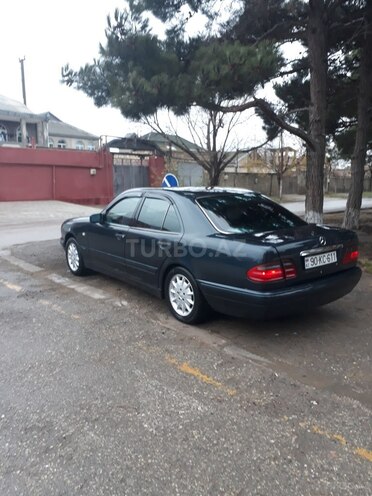 Mercedes E 230 1997, 356,000 km - 2.3 l - Sumqayıt