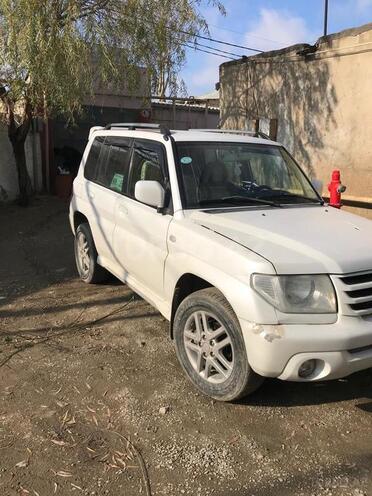 Mitsubishi Pajero io 2002, 226,000 km - 1.8 l - Bakı