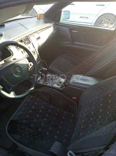 Mercedes E 240 1997, 311,850 km - 2.4 l - Qəbələ