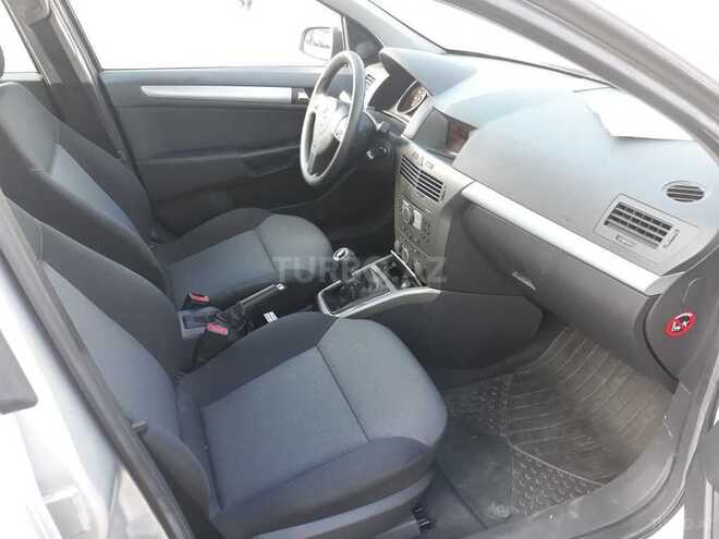 Opel Astra 2006, 110,000 km - 1.5 л - Bakı