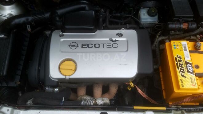 Opel Astra 2000, 300,000 km - 1.6 l - Bakı