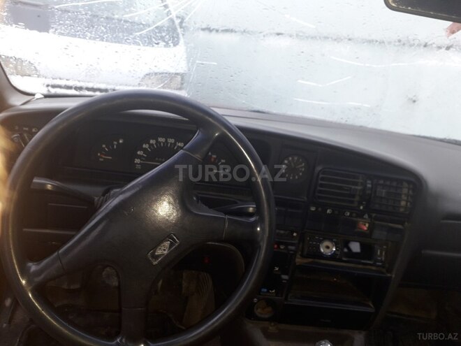 Opel Omega 1988, 225,000 km - 2.0 l - Sumqayıt