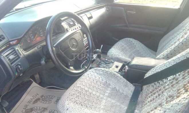 Mercedes E 290 1997, 393,818 km - 2.9 l - Gəncə